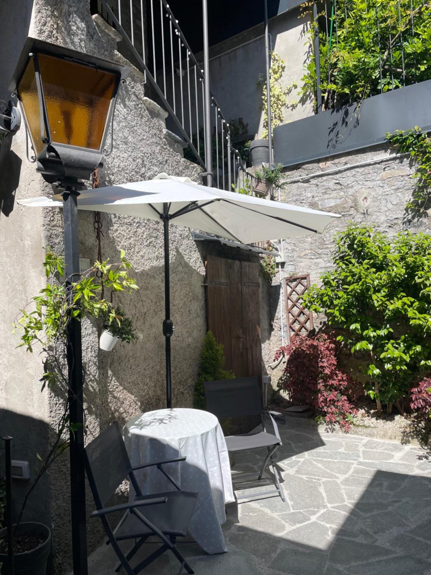 Il Borghetto Di Torno Apartment Luaran gambar