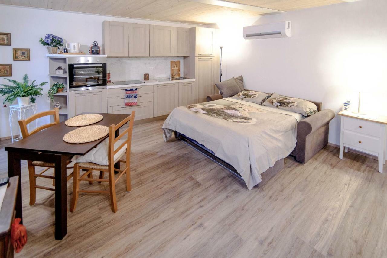 Il Borghetto Di Torno Apartment Luaran gambar