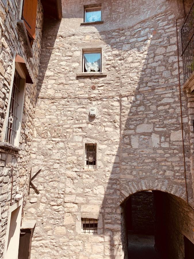 Il Borghetto Di Torno Apartment Luaran gambar