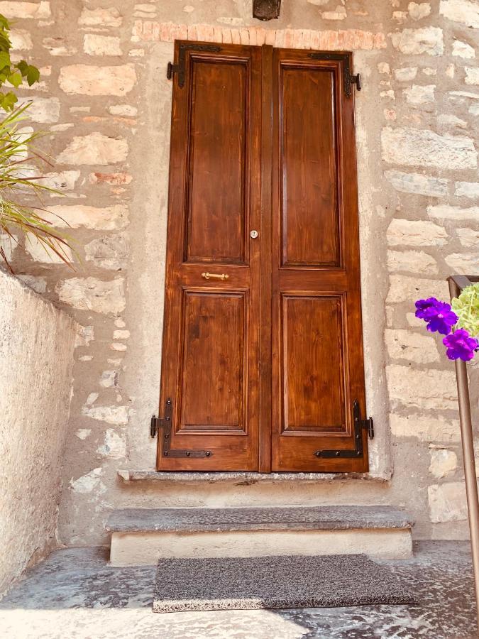 Il Borghetto Di Torno Apartment Luaran gambar